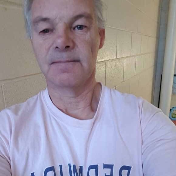 Meet your Posher, Ian - Picture 1 of 1